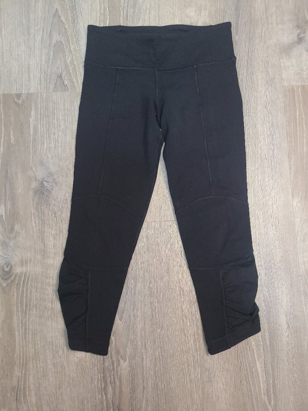 Lululemon Black Crop Leggings Ruched Hem Yoga Pants Size 6